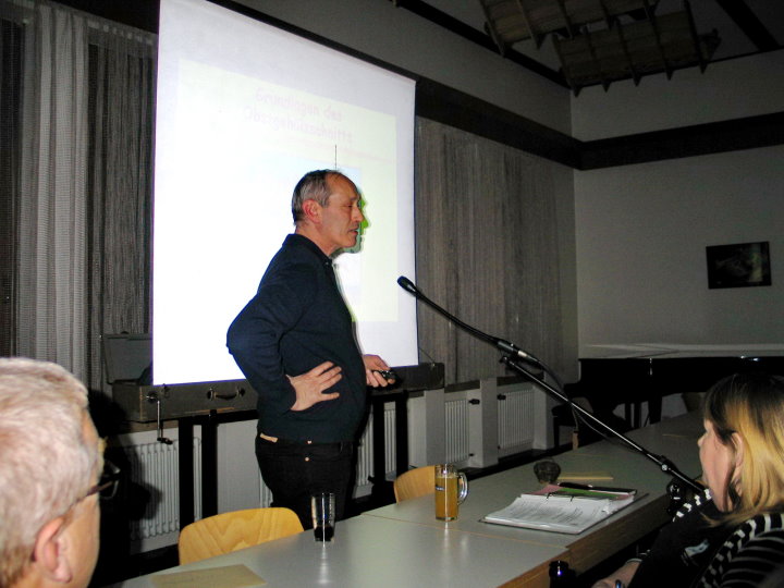 Robert Weber referiert �ber den Baumschnitt.