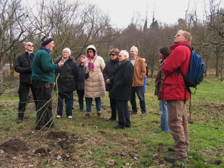 Viele interessierte Zuschauer und Zuh�rer.