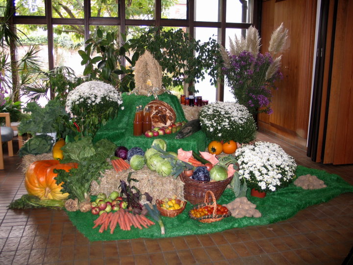 Erntedankdekoration im Albert-Schweitzer-Haus.