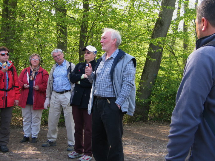 Hans Vogeley mit fachkundigen Ausf�hrungen.