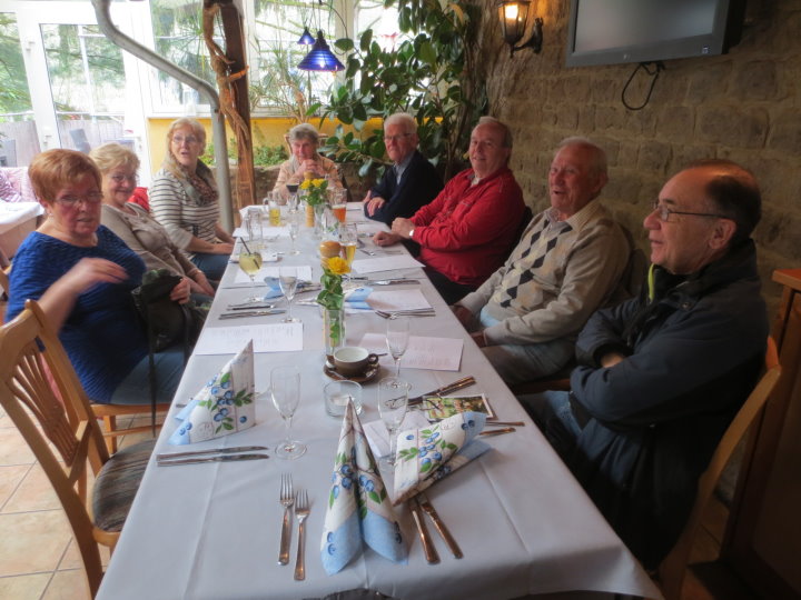 Mittagsrast in der Bauernstube in J�gersfreude.