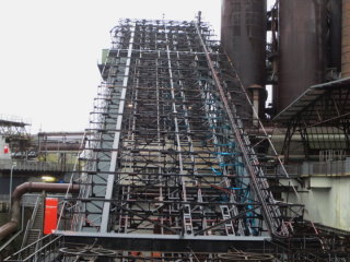 Die H�ngebahnanlage zur Beschickung der Hoch�fen