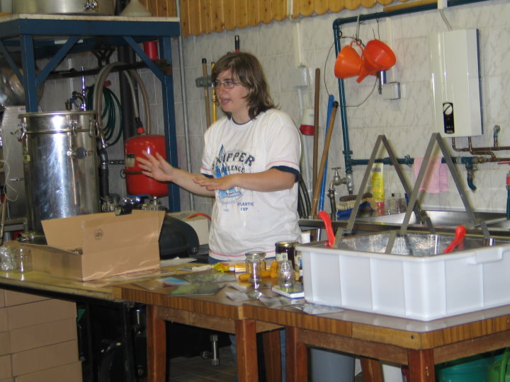 Ausf�hrlich wurden Ger�tschaften erkl�rt