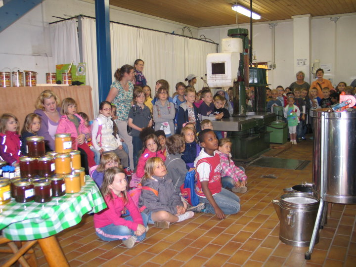 Gespannt und nicht immer ganz ruhig wurde die Ausf�hrungen verfolgt