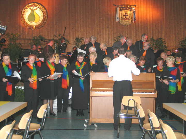 Liedvortrag durch die S�ngervereinigung St. Arnual