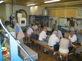 Auch in der Kelter herrschte reges Treiben