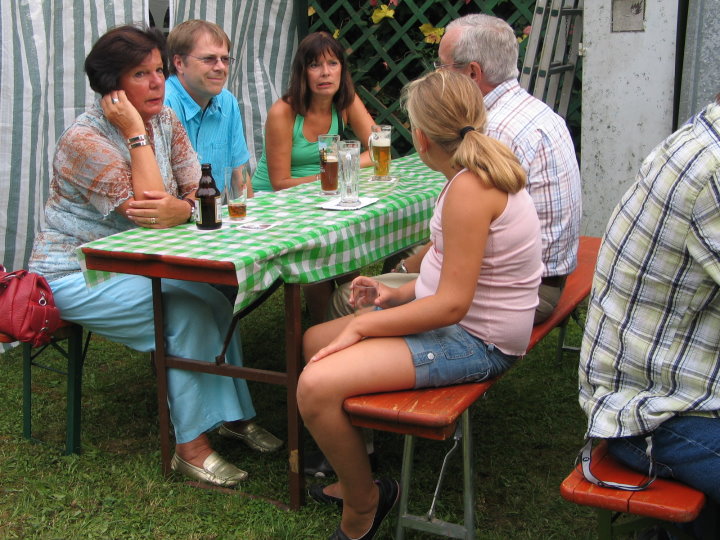 Jung und alt f�hlte sich beim OGV wohl.