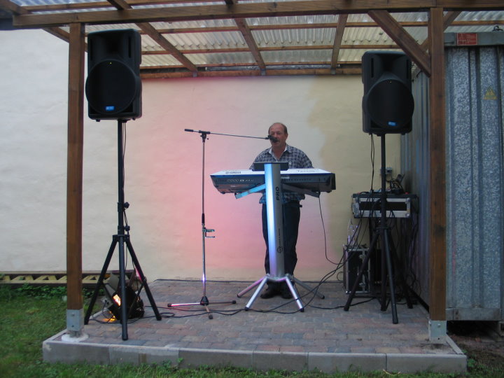 Musik von Manfred M�rsdorf.