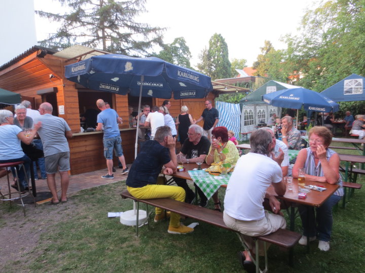 Immer gut besuchtes „Festgel�nde“.