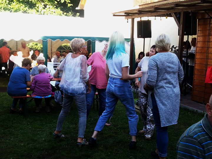 Walblickschenken Team beim Tanz