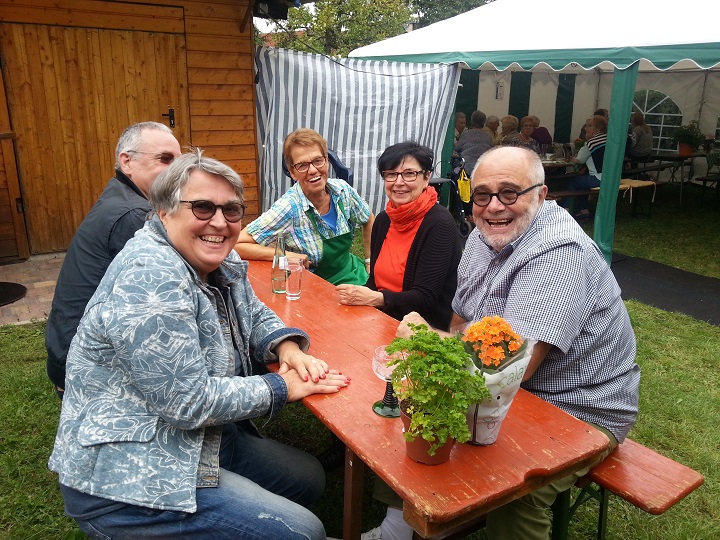 Mitglieder des HeartChores „In Zivil“