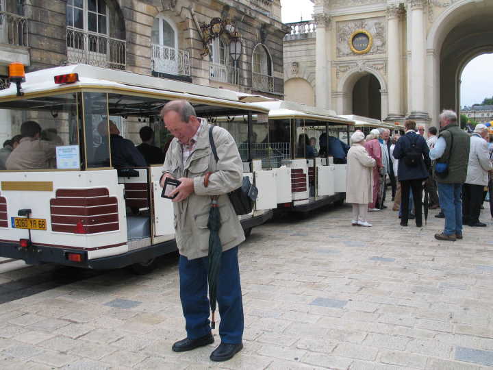 In Nancy angekommen machten wir eine einstndige Stadtrundfahrt.