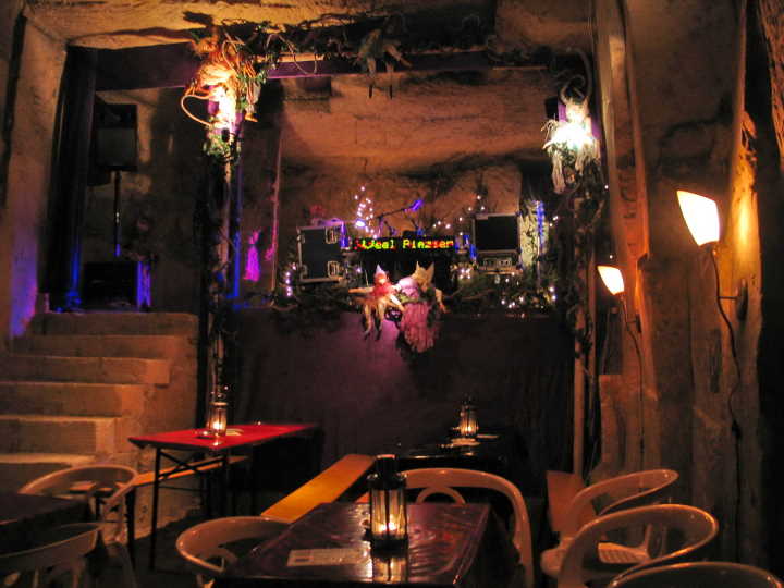 Ansichten in der H�hle