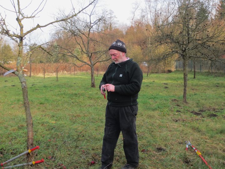 Der zweite Vorsitzende Hans Vogeley begr��t die Teilnehmer.