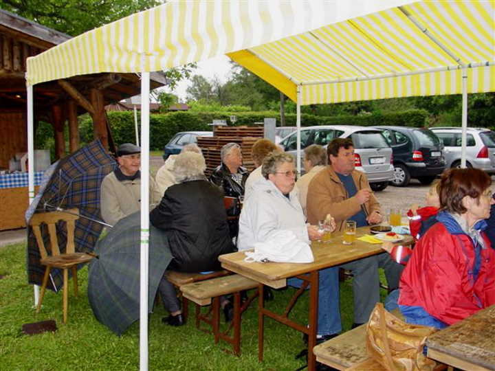 Treue G�ste blieben trotz �Dauerregens�.