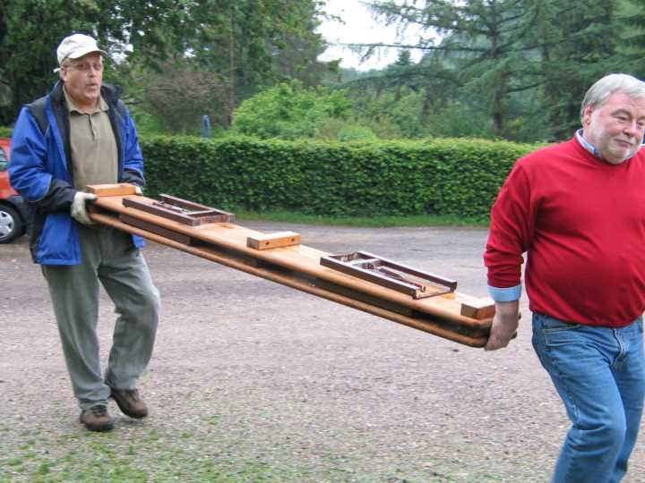 Die beiden Kassierer im Einsatz.