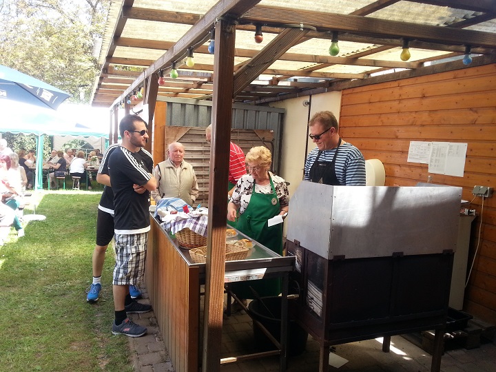 Der Grillstand war immer gut besucht