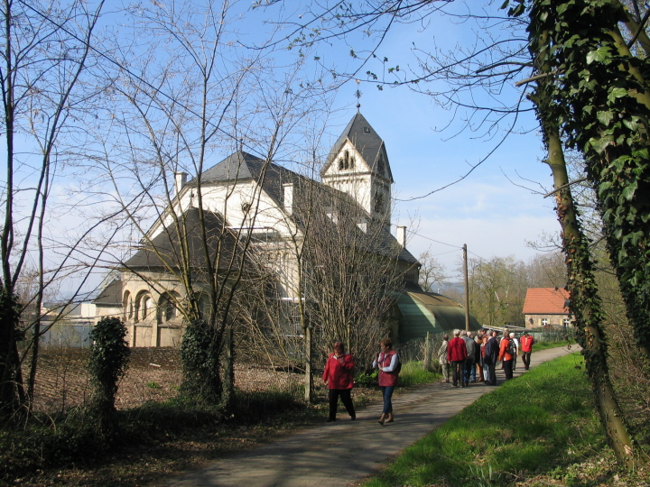 Unser Weg f�hrte uns vorbei an der Stummschen Kapelle.