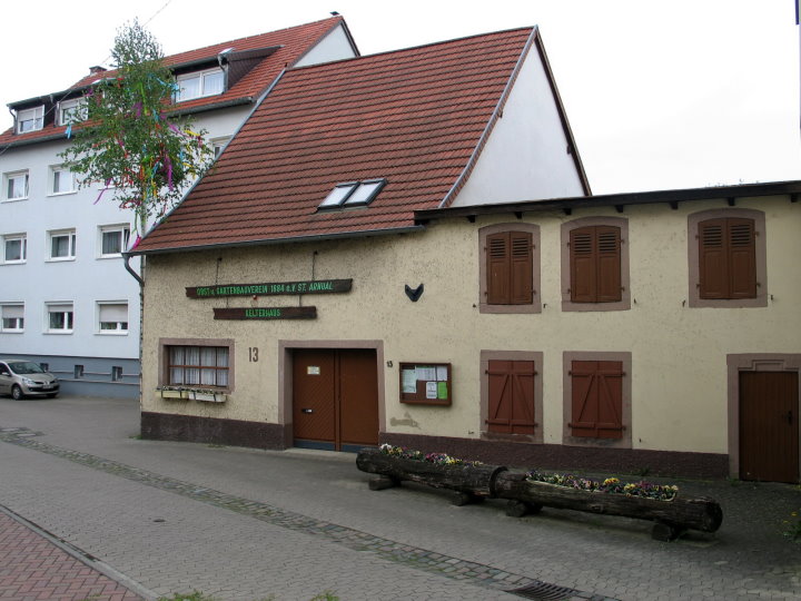 Kelter au&szlig;en