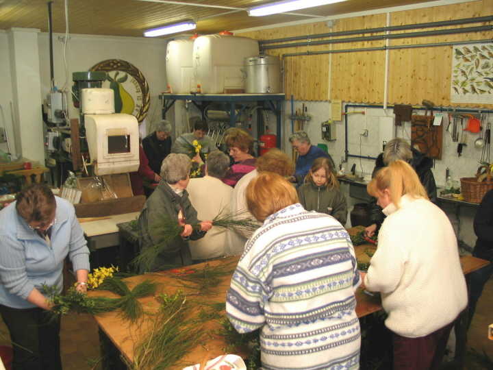 Es wird kr�ftig gebastelt.