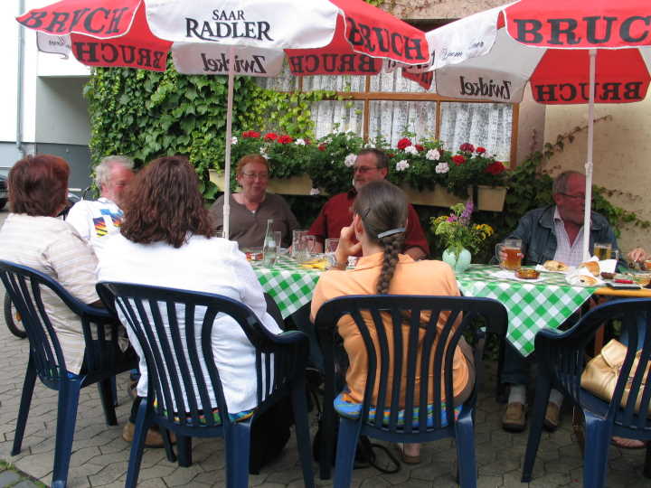 Der �Familien-Stammtisch� war beliebtes Kommunikationszentrum