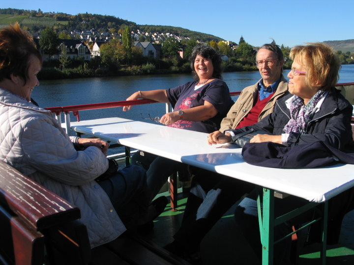 Dann ging es mit dem Schiff Theodor Heuss nach Kr�v.